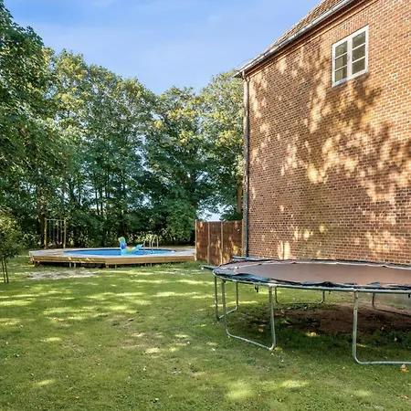 Casa vacanze Large With Pool On South Lolland Coast Dannemare